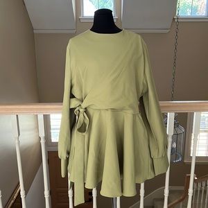 NWT REFKA Pistachio Green Peplum Blouse / Size 12